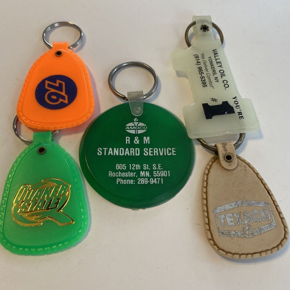 5 Vintage Gas Oil Keychain Fob Lot Texaco 76 Quaker State Amoco Dealer Logo